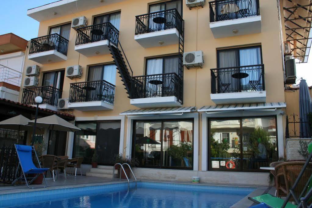 Amphora Hotel Foça Eksteriør billede